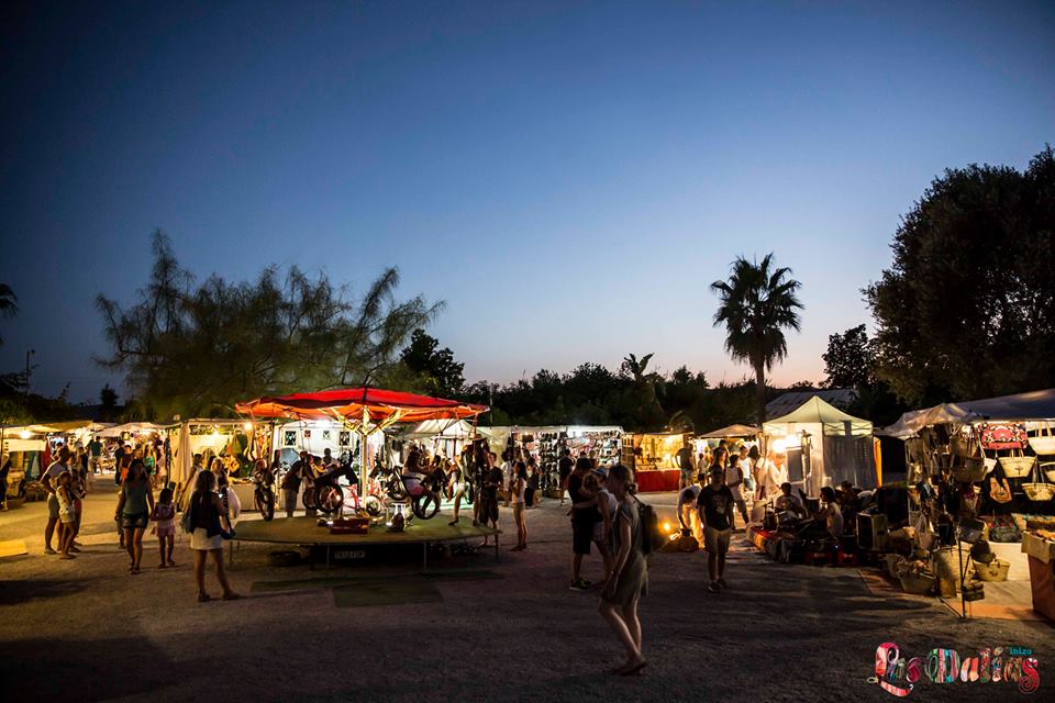 sunday night market las dalias - agosto