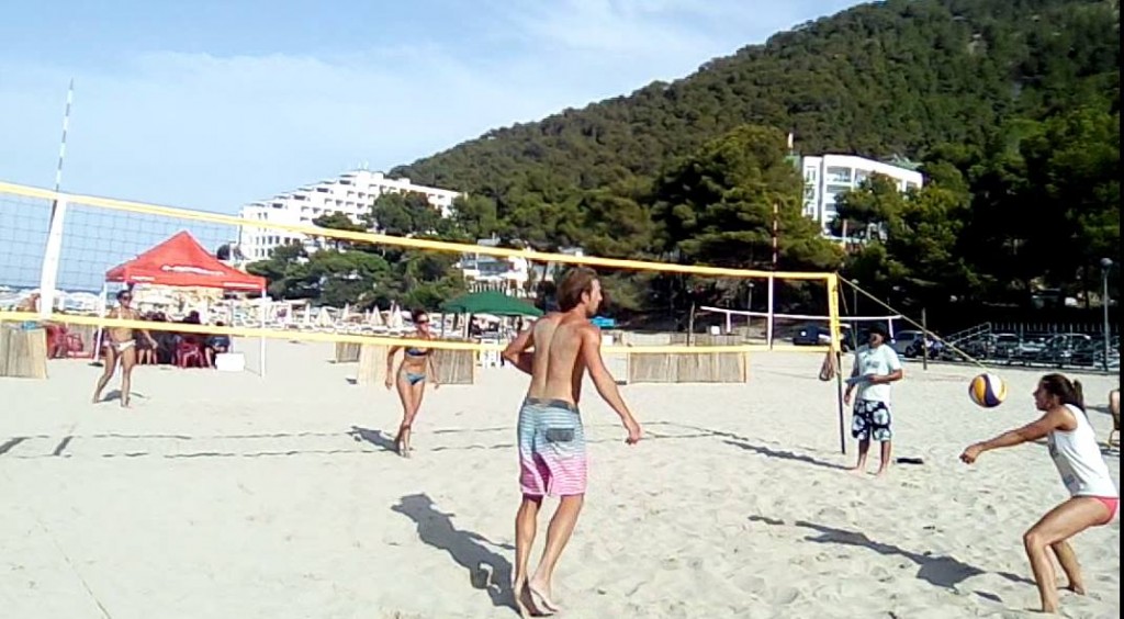 beach volley playa cala llonga